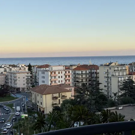 H11 Colombo 51 Vista Mare - Centro * Arma di Taggia