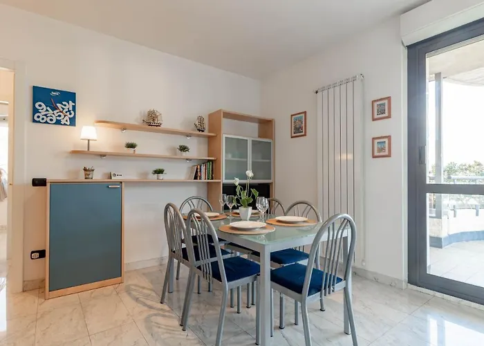 H11 Colombo 51 Vista Mare - Centro * Arma di Taggia